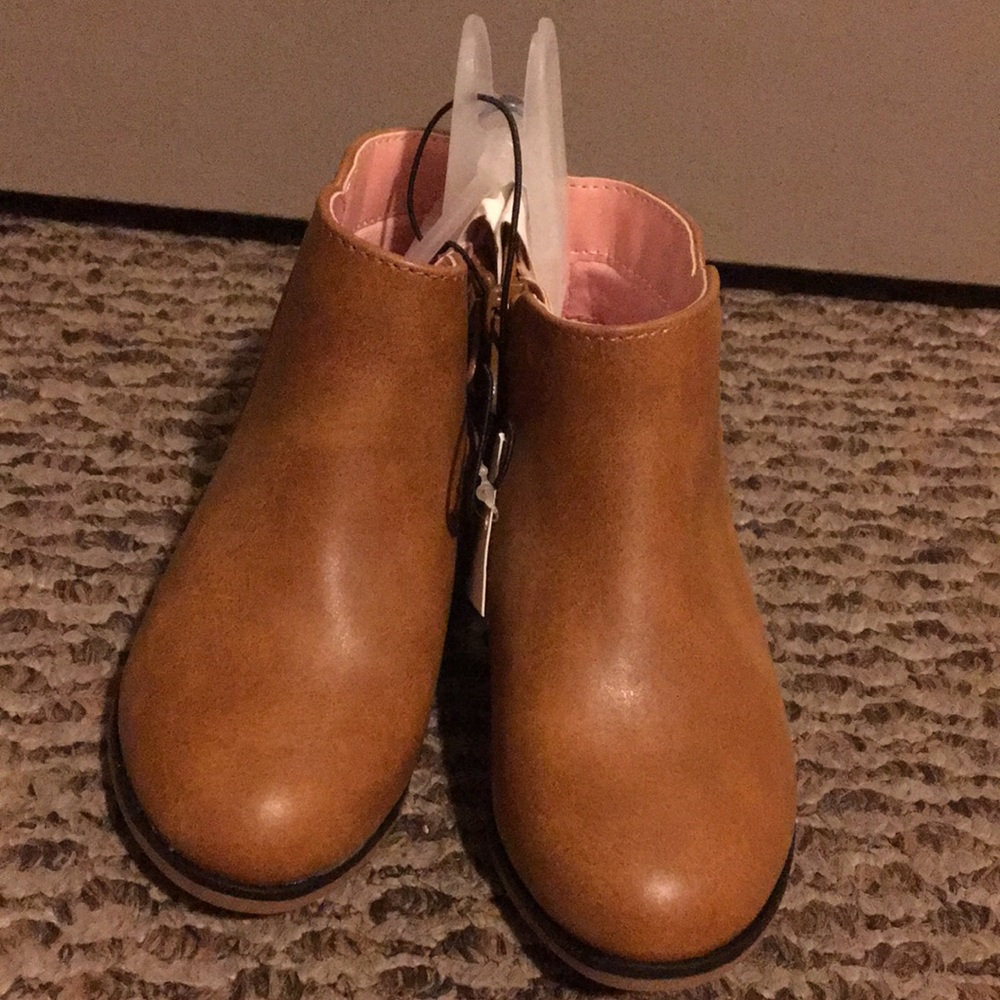 NWT Cat & Jack Toddler Boots